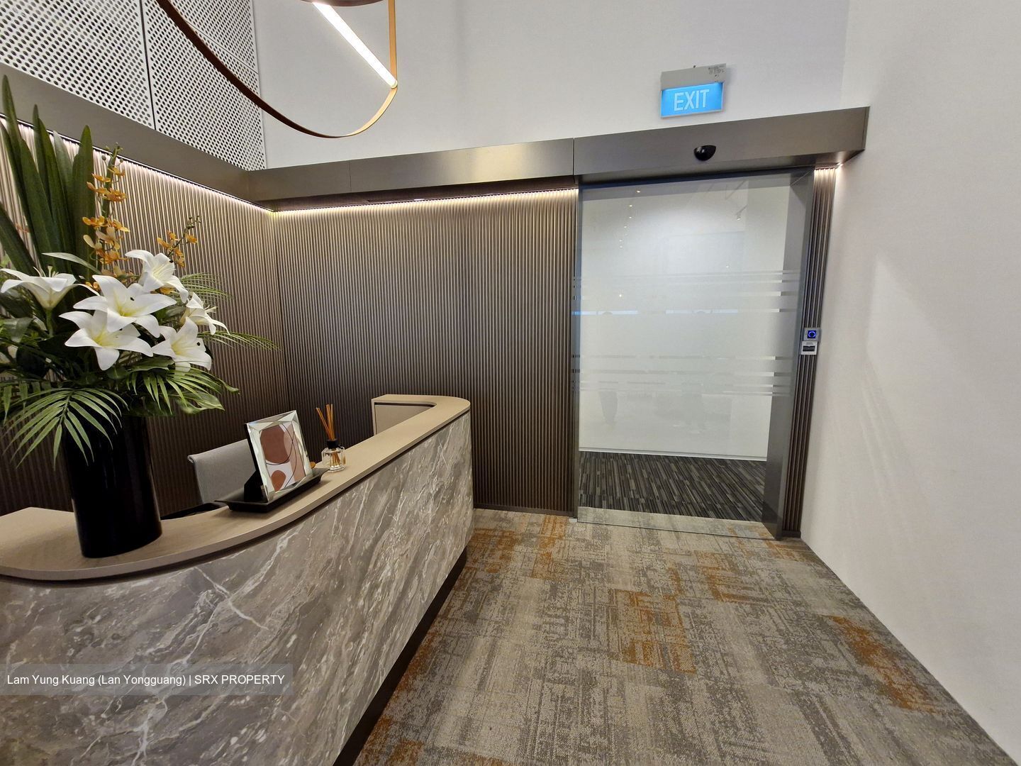 Arc 380 (D8), Office #552145631